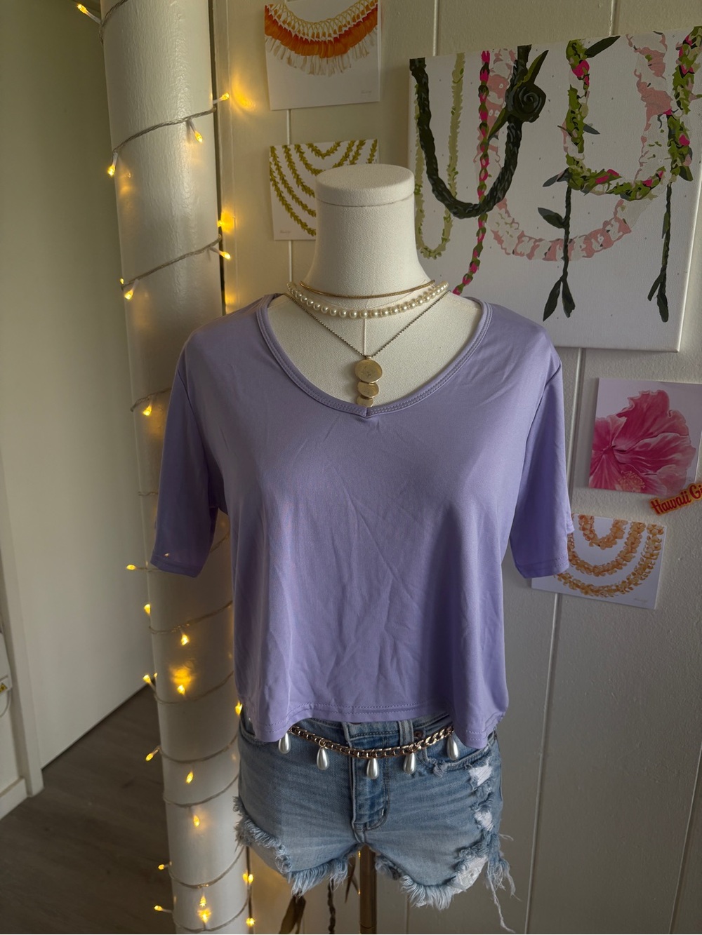 Women's Lavender V-Neck Short Sleeve Top